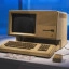 De Apple Lisa 2, waar Apple aan werkte vóór Steve Jobs besloot de Mac voorrang te geven.
