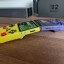 Gamelab console in geel en paars