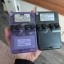 Gamelab console naast de originele R36S (rechts)