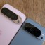 Google Pixel 10 Pro XL (rechts) naast 9 Pro XL