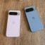 Google Pixel 10 Pro XL (rechts)