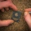 Openen van de Jeyi CFexpress adapter