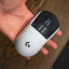 Logitech G Pro X2 Superstrike in de hand bovenaf