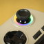 MSI Claw 8 AI+ detail: rechter stick met RGB