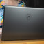 De MSI Creator Z16P is een fraaie verschijning, die niet meteen verraadt dat het een beest van een laptop is. Behalve door die draak dan.
