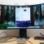 Standaard schaalt MacOS naar 200% op dit scherm, dat het weergeeft als 2560x1080 pixels - de effectieve werkruimte, maar wel haarscherp.
