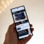 Samsung Fold8 Ultra dichtgeklapt in de hand