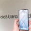 Galaxy Fold8 Ultra in de hand