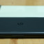 Google Pixel 7a (zwart) naast Google Pixel 7 (wit)