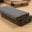 De Xtorm SuperCharge is er in een 10.000 mAh / 37 Wh versie en (eronder) een 20.000 mAh / 74 Wh variant