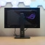 ROG Strix OLED XG27UCDMG achterkant met RGB