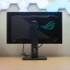 ROG Strix OLED XG27UCDMG achterkant met RGB