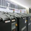 Een rij Gigabyte A1P0-EE0 immersion tanks voor vloeistofgekoelde servers