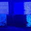 Een blik op de blauwe backlightleds. Het verschil in de achtergrondverlichting (bovenaan) is duidelijk maar subtiel, maar maakt een wereld van verschil in het echte beeld (onderaan). Links X95L, rechts Bravia 9.