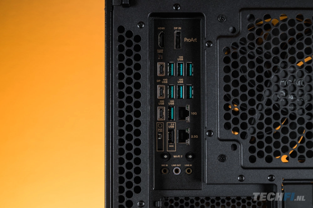 ASUS x Alternate ProArt achterzijde X870E Creator WIFI moederbord aansluitingen