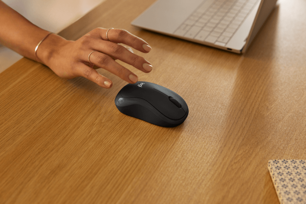 Logitech M240