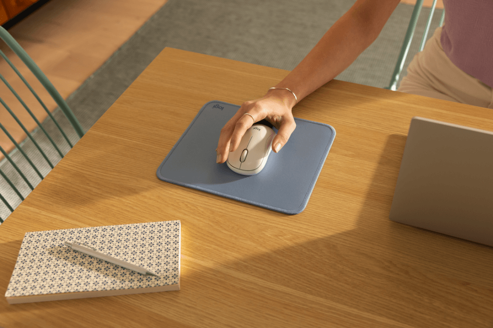 Logitech M240