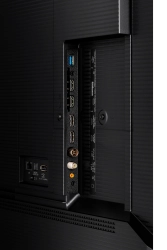 Hisense U8 (2024) - 65U8NQ aansluitingen
