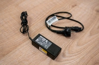 De lader van de Acer Aspire Vero (AV15-51-574G) valt uit de toon.