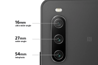 De Sony Xperia 10 IV heeft drie camera's, maar heel scheutig met details daarover was Sony nog niet.