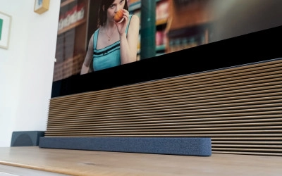 TCL A65K review: minimalistische Atmos soundbar met B&O touch voor een bescheiden prijs