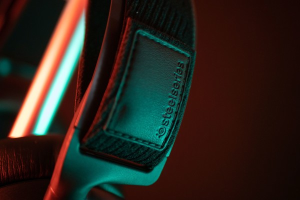 SteelSeries Arctis Prime hoofdband detail