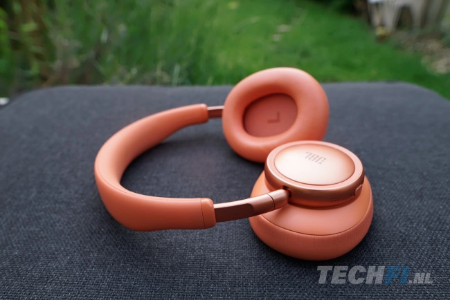 JBL Live 780NC