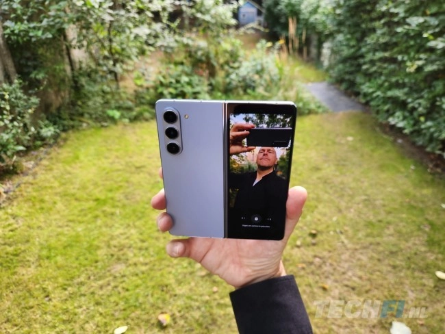 Samsung Galaxy Z Fold 5 in de hand