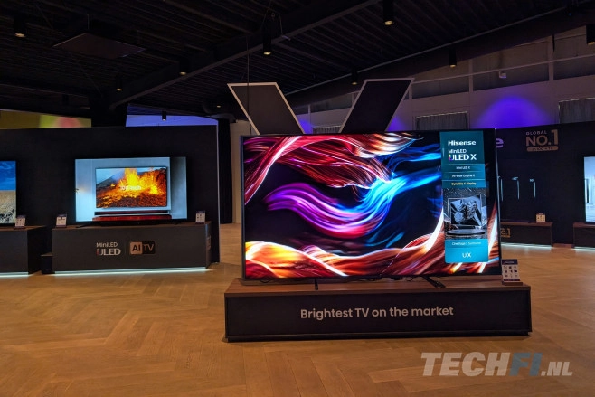 Op het jaarlijkse introductie event toonde Hisense de 2025 line-up van televisies. Opvallend: maar liefst vier 100-inch modellen om uit te kiezen (plus twee n&oacute;g grotere toestellen).