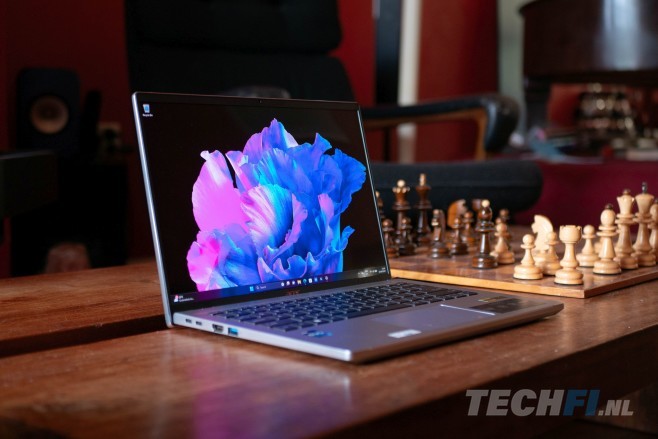 De Acer Swift Go 14 is een lichtgewicht laptop, die zich onderscheidt met zijn design en een (in de geteste versie) bovengemiddeld snelle processor.