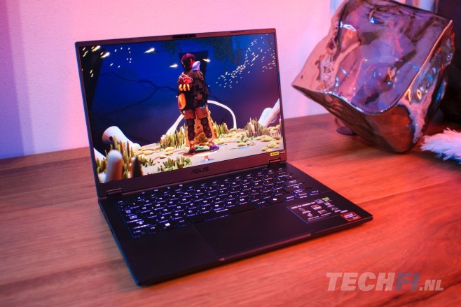De TUF Gaming A14 is een lichtgewicht laptop die voor een schappelijke prijs een erg fijne mobiele gaming-ervaring biedt.<br />
(Alle foto's bij dit artikel zijn gemaakt door Tom Kauwenberg.)