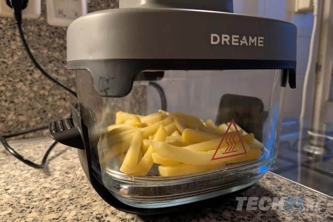 De Dreame Tasti is een airfryer met glazen bak, gegarandeerd vrij van pfas. Eenmaal bereid eten kan je eenvoudig meenemen: deksel erop en klaar.