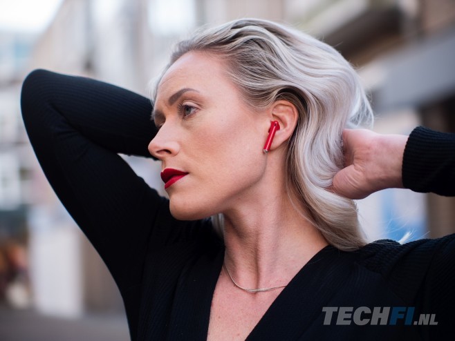 Huawei Freebuds Lipstick review: worden vrouwen hier inderdaad blij van?