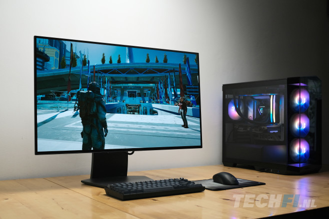 De LG UltraGear 32GS95UE onderscheidt zich met een slimme schakelfunctie tussen twee weergavestanden, bijzonder fraai geluid en uitstekende kleurkalibratie in standaard dynamiek en HDR.