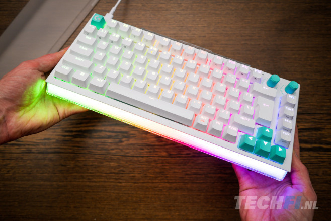 De Logitech G512 X combineert een mechanisch toetsenbord met een magnetisch gedeelte.<br />
(Alle foto's bij dit artikel zijn gemaakt door Tom Kauwenberg.)