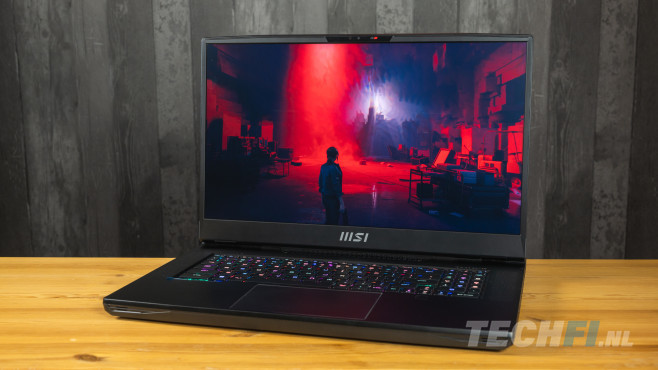 De Intel Core i9-13950HX processor is een heethoofd, die alleen in grotere, dikkere laptops zoals deze MSI Titan GT77HX tot zijn recht zal komen.<br />
(Alle foto's bij dit artikel zijn gemaakt door Tom Kauwenberg.)