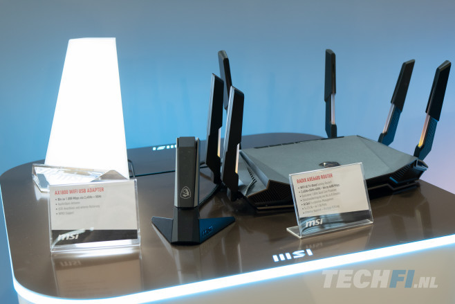 MSI terug in het thuisnetwerk met dikke RadiX router met RGB-verlichting