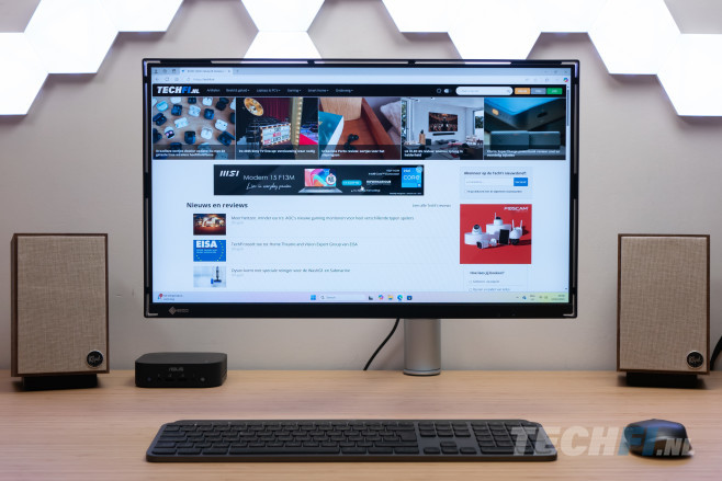 De EIZO FlexScan FLT is een extreem zuinige monitor met een bijzondere voet.