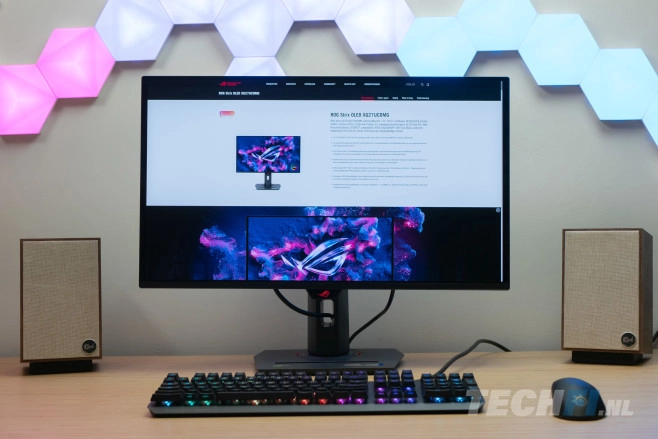 De ROG Strix OLED XG27UCDMG heeft dezelfde basiskenmerken als de duurdere PG27UCDM van dezelfde maker, maar kost een stuk minder. Voor de meeste gamers is het daarmee een zeer interessante OLED-monitor.