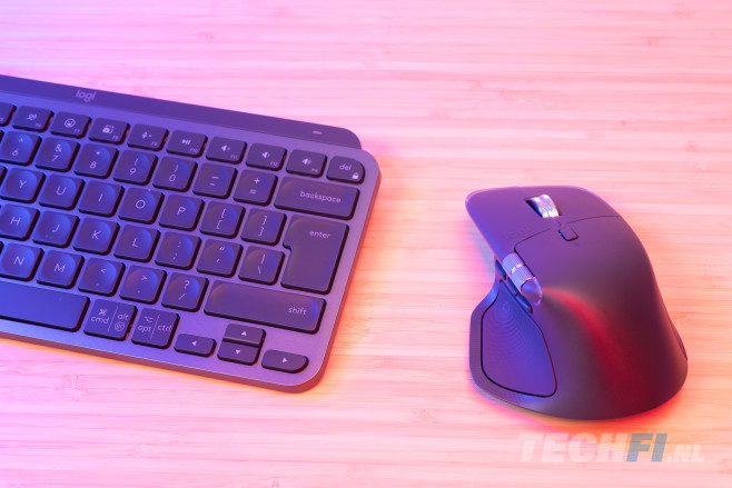 De Logitech MX Master 4 is de nieuwste uitbreiding van de MX-familie (hier in beeld met de MX Keys Mini van een paar jaar geleden).