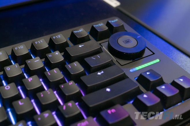 De Wooting Knob is een module die &eacute;&eacute;n of vier mechanische schakelaars vervangt op een toetsenbord met TMR-sensoren door een gecombineerde draai- en drukknop. Dat is moeilijker en bijzonderder dan je misschien denkt.