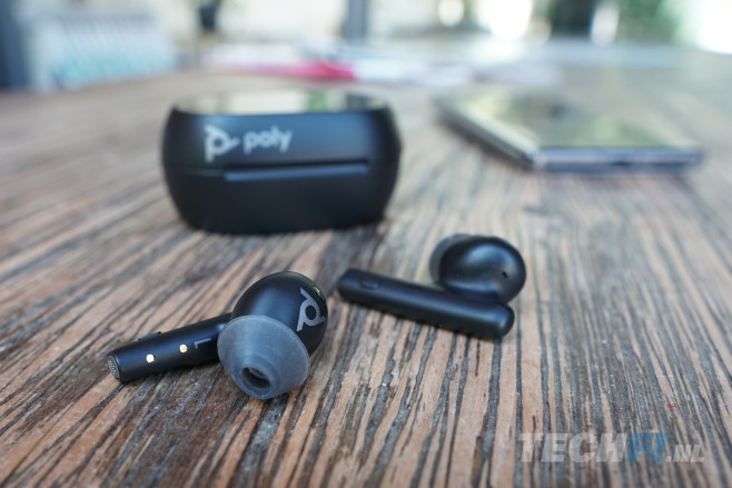 Poly Voyager Free 60+ UC mini review: voor noeste bellers