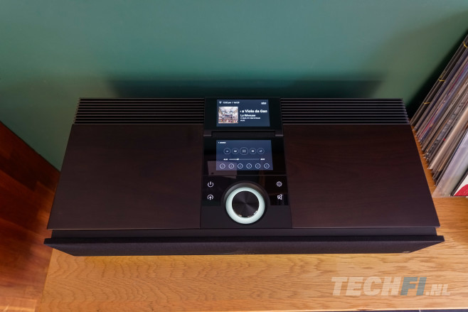 De Primare Allt-i-Ett is een alles-in-&eacute;&eacute;n audiosysteem, precies wat de naam zegt. Naast een bijzonder stijlvol uiterlijk herbergt het indrukwekkende signaalverwerking, die zorgt voor een fraaie weergave.