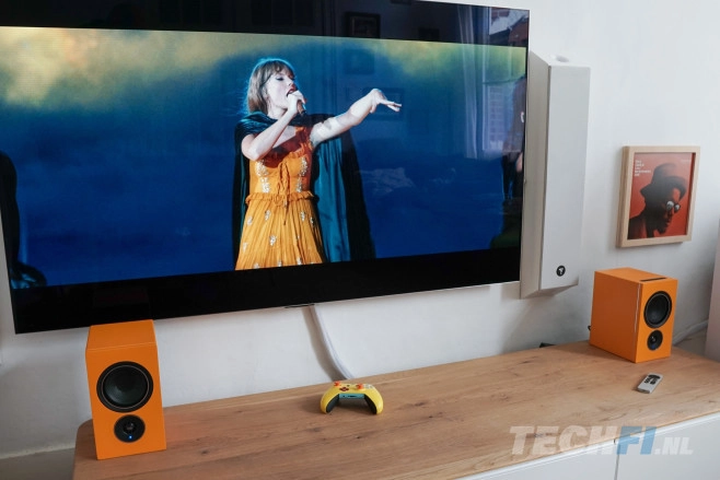 Met een brede selectie aan streamingdiensten, uitstekende geluidskwaliteit en onge&euml;venaard multiroom potentieel is de PSB Alpha IQ een geduchte concurrent voor de streaming speakers van Sonos en KEF.