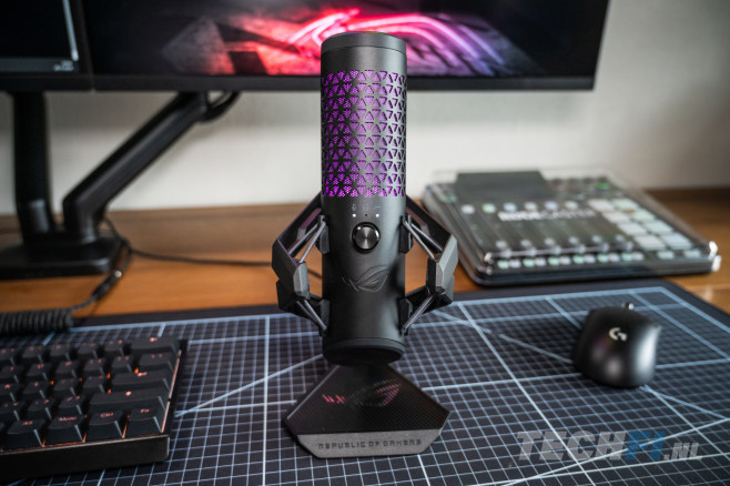 De ROG Carnyx heeft een traditioneler ontwerp dan de vorige USB microfoon van ASUS, de Strix Magnus uit 2017.&nbsp;<br />
(Alle foto's bij dit artikel zijn gemaakt door Tom Kauwenberg.)