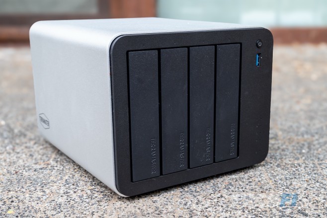 De TerraMaster F4-425 Plus is een extreem goed gespecificeerde NAS met heel veel potentieel om als centrale thuisserver voor alles van bestandsopslag tot mediastreaming tot self-hosting te dienen - maar daarvoor moet je wel bereid zijn flink op onderzoek uit te gaan.