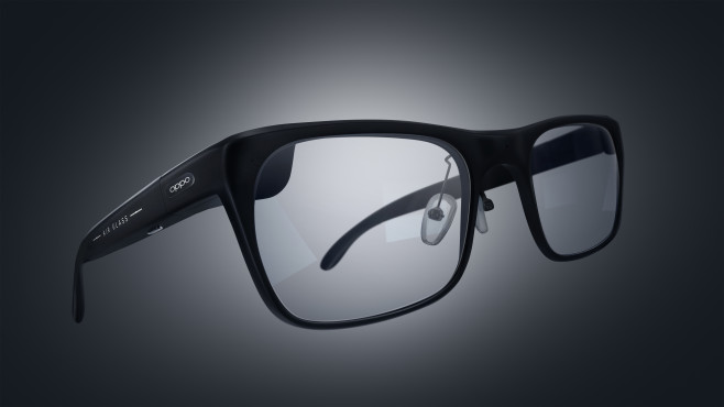 De OPPO Air Glass 3 biedt diverse op AI gebaseerde functies, waaronder herkenning van spraakcommando's en een 'unblur'-functie voor foto's.