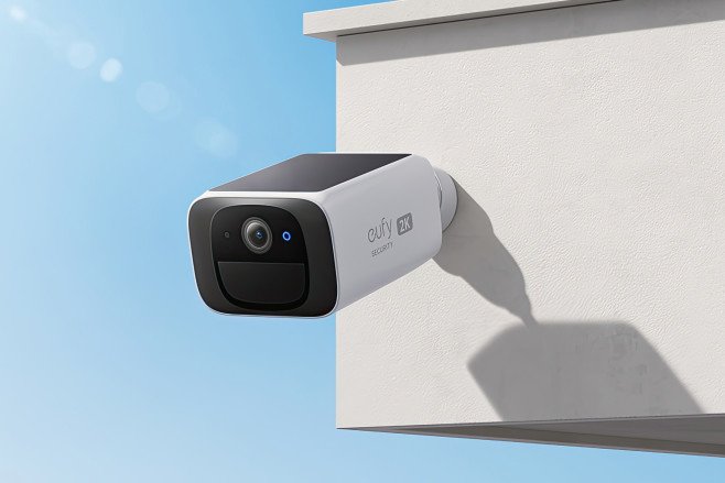 De Anker S220 SoloCam haalt z'n energievoorziening uit de zon
