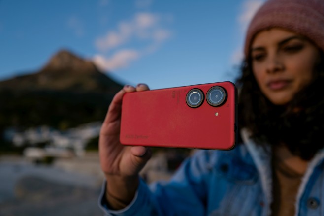 De nieuwe Zenfone 9 van Asus is een zeldzaam handzame luxe Android smartphone