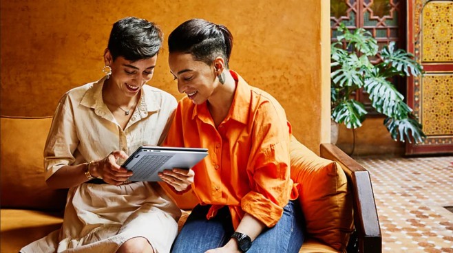De Dell Inspiron 16 en 14 2-in-1 laptops zijn ook als een soort grote tablets te gebruiken.